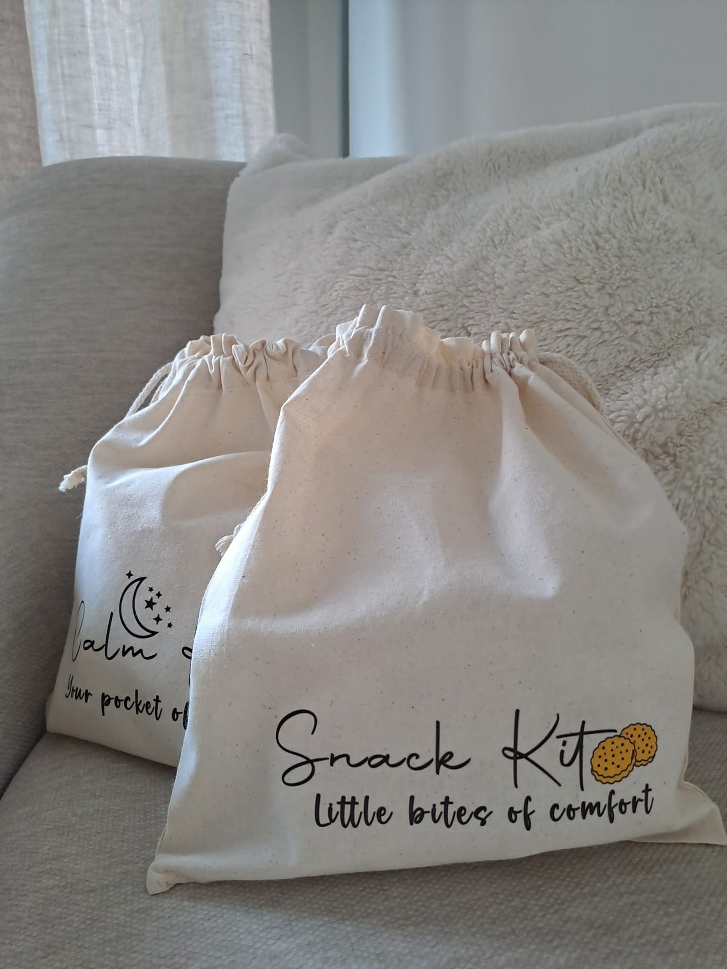 Everyday Balance Set includes two cotton storage pouches – the Calm Kit and the Snack Kit (24 × 29 cm)